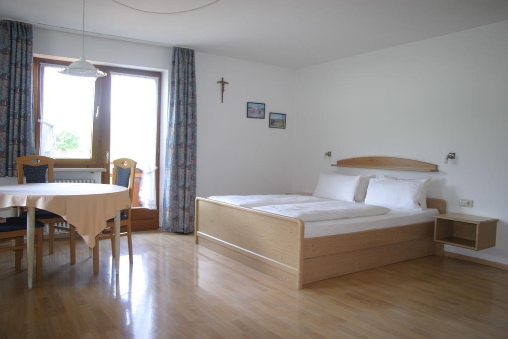 Gaestehaus Elisabeth Schwangau Szoba fotó
